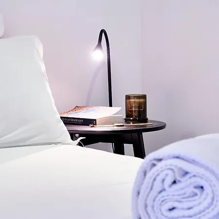 Altido Stylish Studio For Great Holidays In アパート